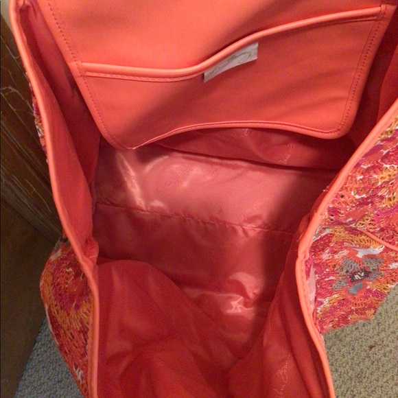 Vera Bradley Pretty Large Bag - Picture 3 of 3